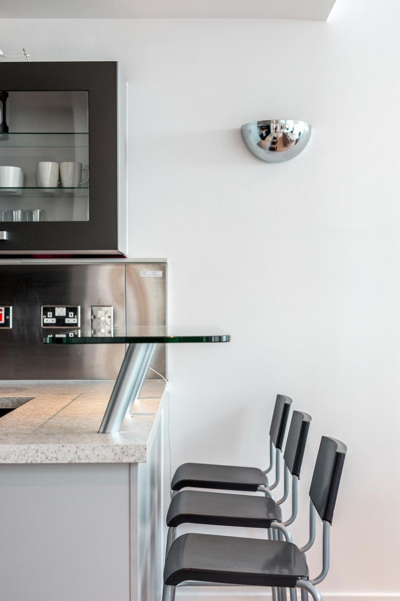 Excel Dock Apartments London Exterior photo