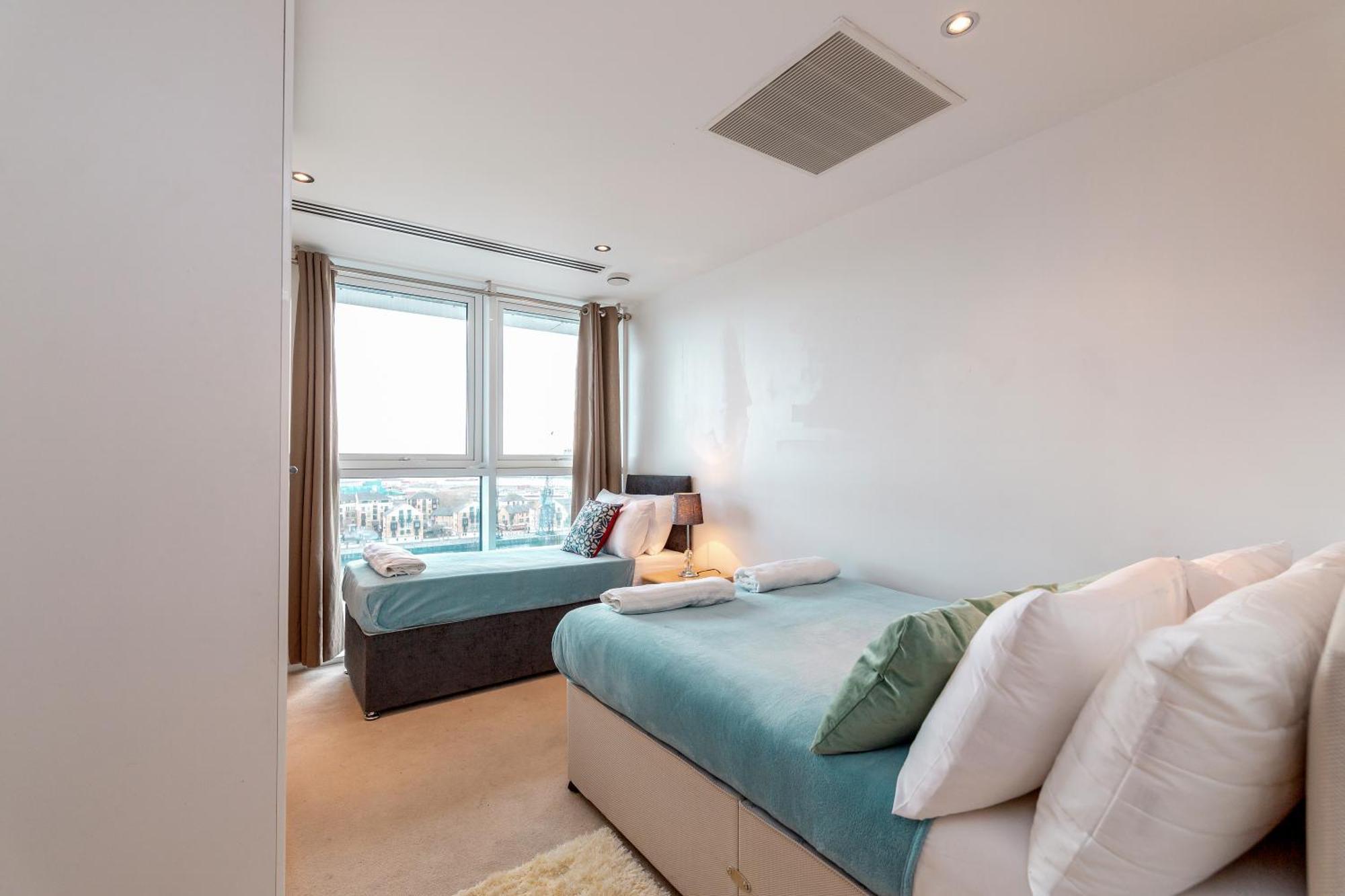 Excel Dock Apartments London Exterior photo