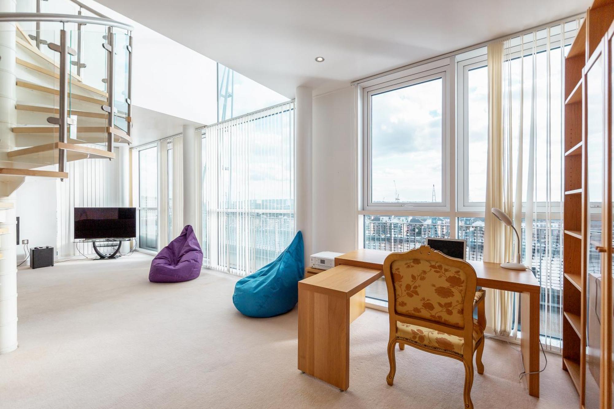 Excel Dock Apartments London Exterior photo